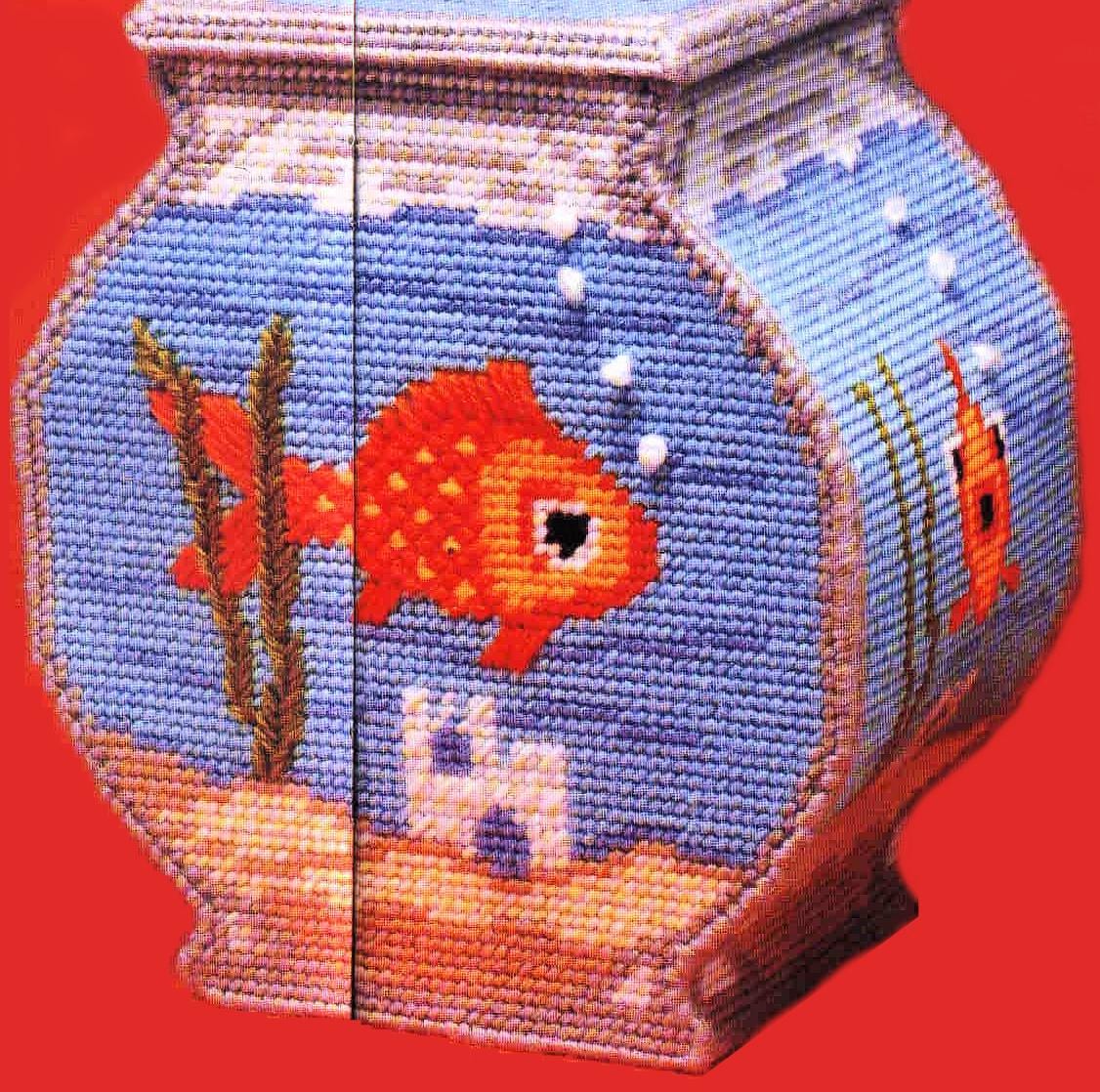 Lot De 2 Petits Poissons Jouets Anciens – Celluloïd Ou Plastique Vintage CLEA, 10 Cm