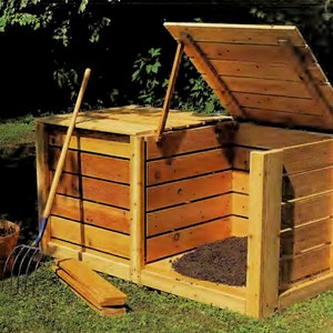 Vintage Woodworking Plans:  Compost Bin Build