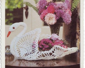 Vintage Crochet Pattern :  Swan