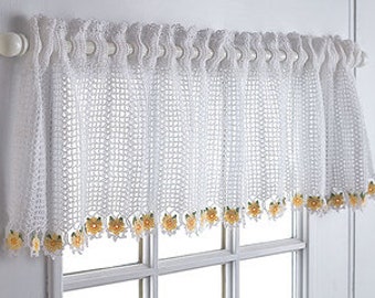 Vintage Crochet Pattern:  Country Daisy Trimmed Valance / Cafe Curtain