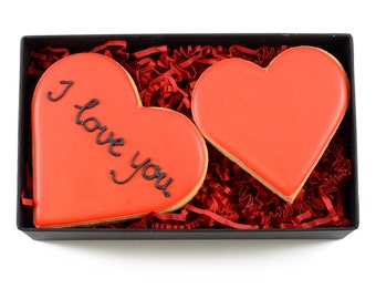 I love you. Keksgeschenkset zum Valentinstag im Geschenkkarton. Handmade