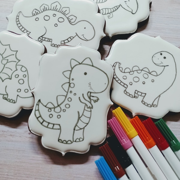5 oder 10 Dino-Ausmalkekse. Kreativset für Kinder mit Dinosaurier-Motiv aus Schoko- oder Vanillekeks & 8 Lebensmittel-Farbstifte