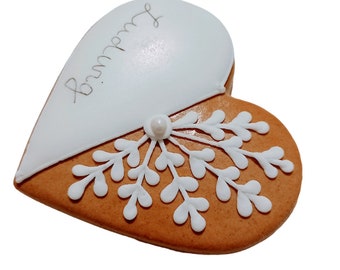 Hochzeitsherz. Essbare Tischkarte, Platzkarte, handgemachtes Gastgeschenk aus Lebkuchen zur Hochzeit. Lebkuchenherz 9 cm