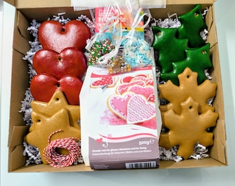 Lebkuchen-Dekorationsset für Kinder und Erwachsene–10 Lebkuchen, Eiweißglasur Pulver, Streusel &Lebensmittelfarben 8er Set im Geschenkkarton