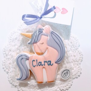 Pode incluir: Um conjunto de tr&ecirc;s canecas de cer&acirc;mica com acabamento fosco e salpicado. As canecas s&atilde;o em tons de creme, castanho claro e castanho escuro. Cada caneca tem um design simples e minimalista, perfeito para caf&eacute; ou ch&aacute;.