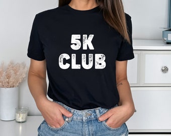 5K Club Unisex Softstyle T-shirt, hardlopen, joggen, teamrun, marathon, halve marathon