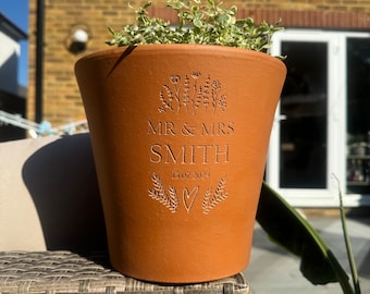 Mr & Mrs Flower Pot, Wedding Gift Flower Pot, Personalised Flower Pot