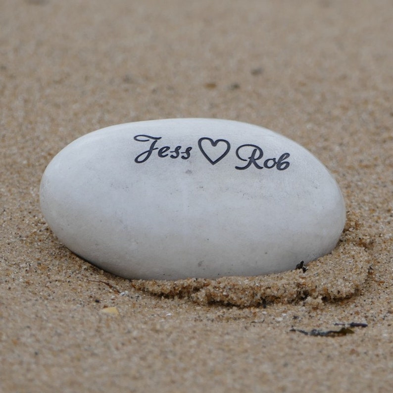 Couple Name Pebble Engraved Stones Romantic Gifts image 2