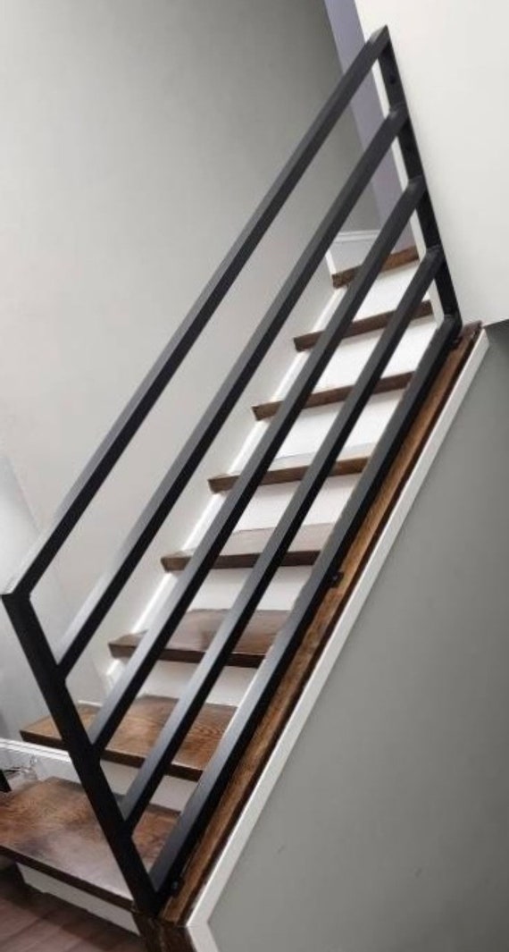 Horizontal Slat Steel Railing Modern Stair Handrail 