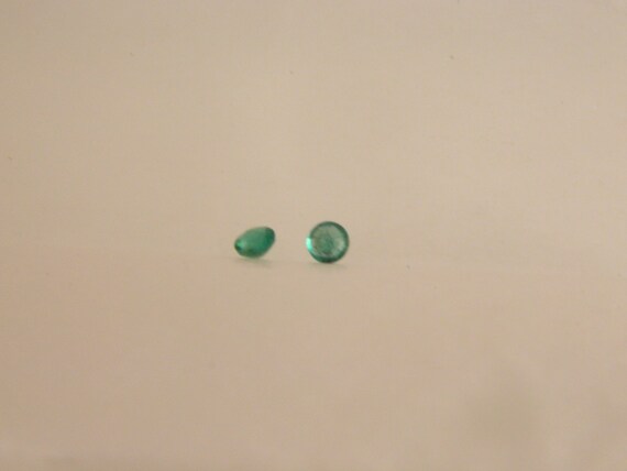 2 Round Vintage Genuine 2.75 mm Emerald Gemstones… - image 1