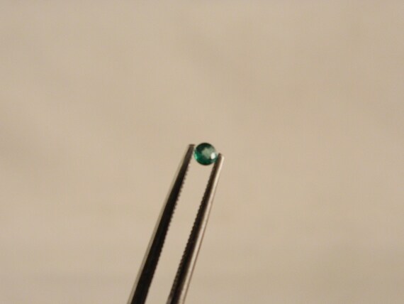 2 Round Vintage Genuine 2.75 mm Emerald Gemstones… - image 5