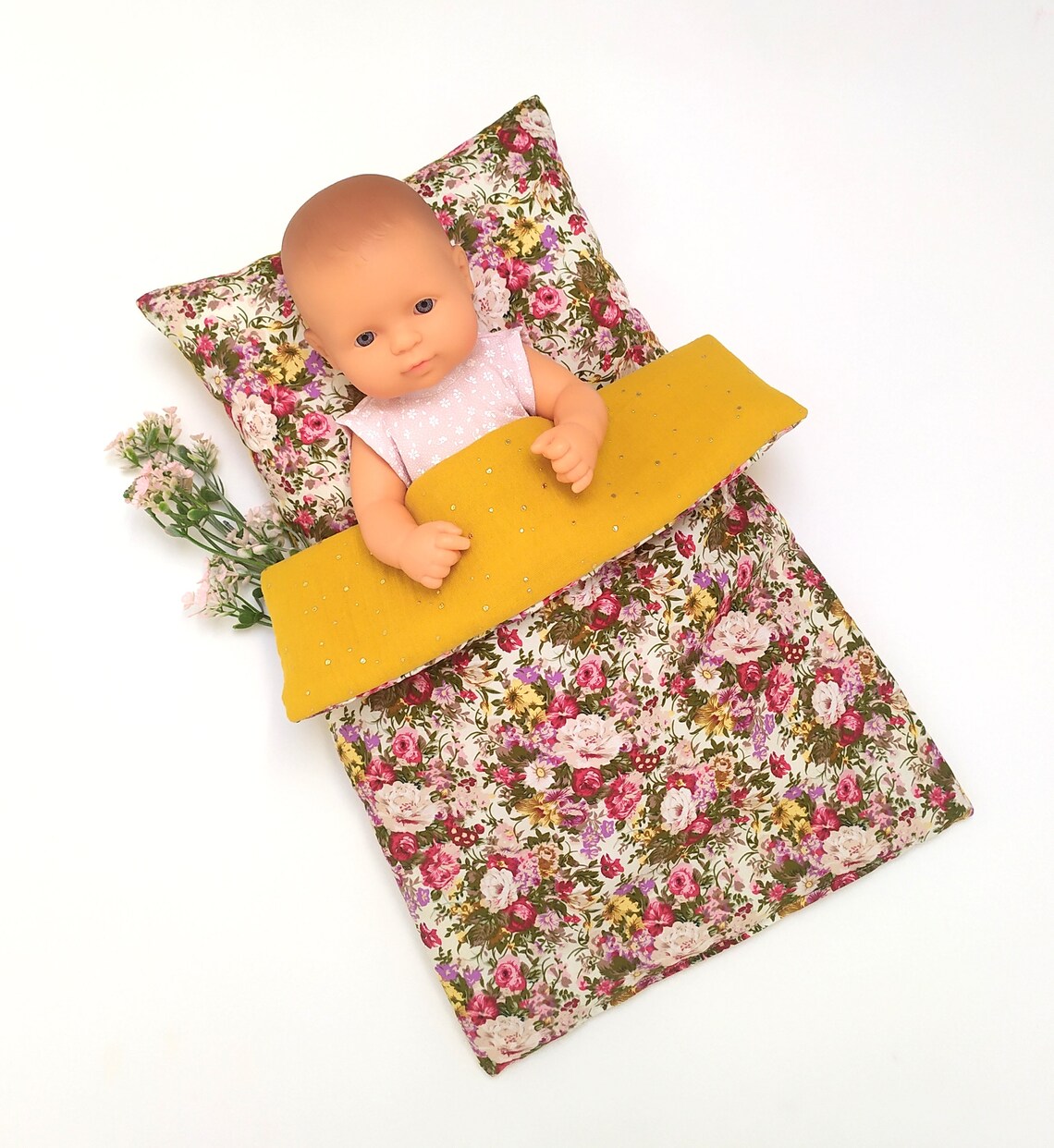 the entertainer dolls pram bedding