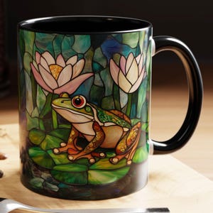Stained Glass Frog Mug – 11oz & 15 oz - Colorful Frog Coffee Cup - Lily Pad Flowers – Nature Wildlife Art Gift – Frog Lover Drinkware
