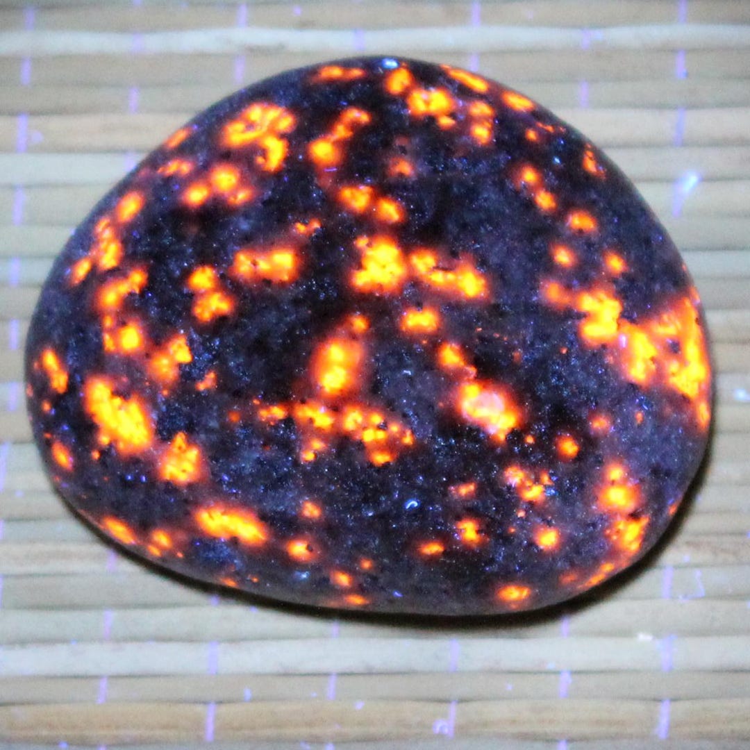 Yooperlite Rocks Pattern Yooperlite Stone EXACT ROCK in the Pictures 1 of a Kind Stone - Natural ...