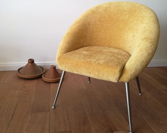 Commande personnalisée pour Elizabeth-Mustard EASY CHAIR, vintage, ère atomique, SPUTNIK, jaune moutarde, milieu du siècle moderne, années 1960, soucoupe en argent