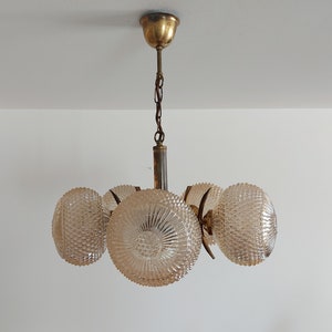 German Brass and Glass Sputnik Pendant Light Chandelier by Richard Essig, cristal glass globes, brass arms, Art Deco chic