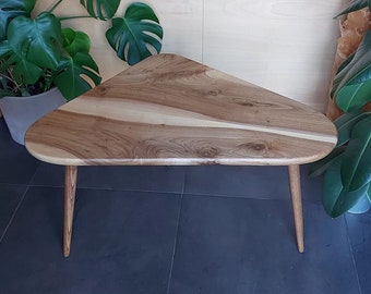 Cute coffee table, TRIPOD, Mid-century stand, tapered legs, custom, kidney shaped, the sixties