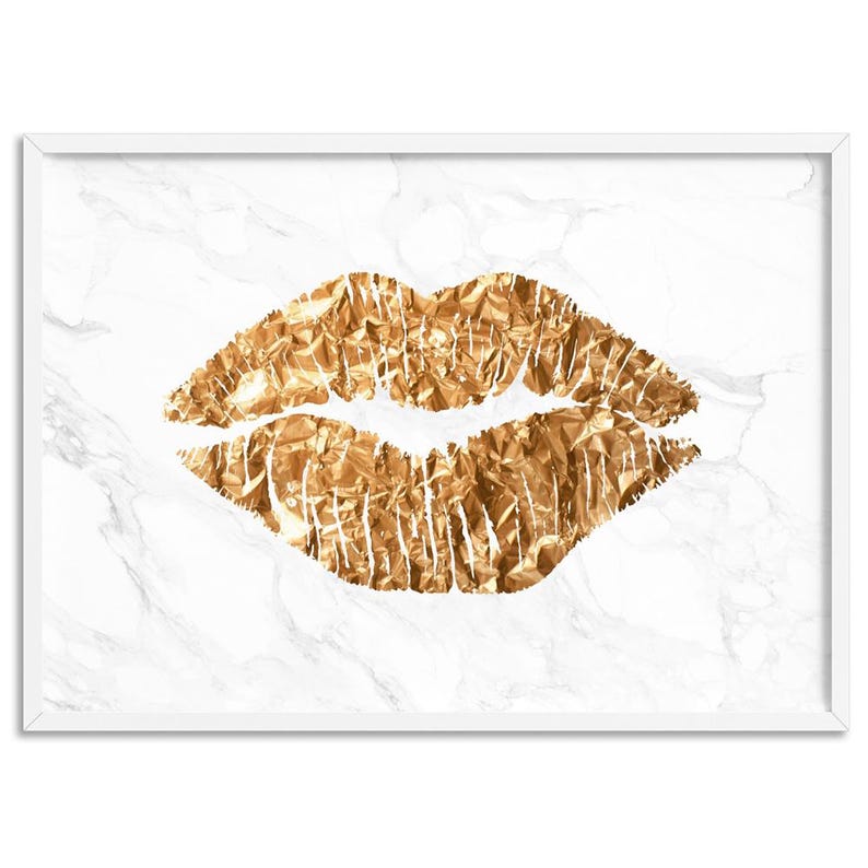 Lips Printed Poster. Gold Look Luxe Design Kiss. White Marble. Chic Fashion Print. Perfect for the Bedroom. High Resolution | HPS-02 immagine 1