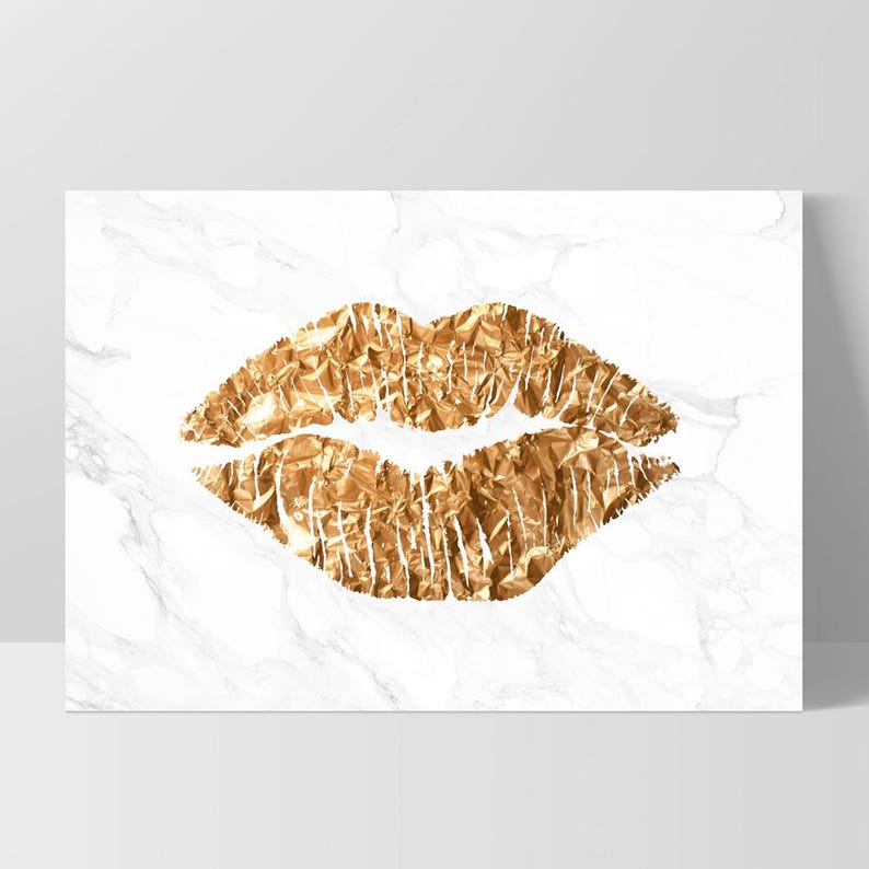 Lips Printed Poster. Gold Look Luxe Design Kiss. White Marble. Chic Fashion Print. Perfect for the Bedroom. High Resolution | HPS-02 immagine 6