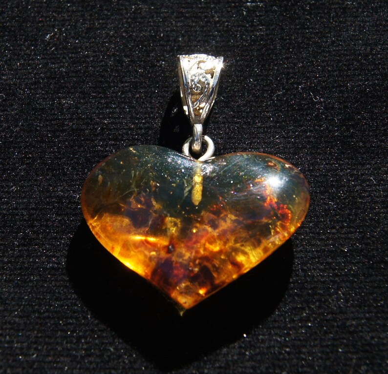 Original And Genuine Dominican Heart Shape Red And Bluish Amber .925 Amber Pendant Sterling Silver Reversible Pendant Jewelry