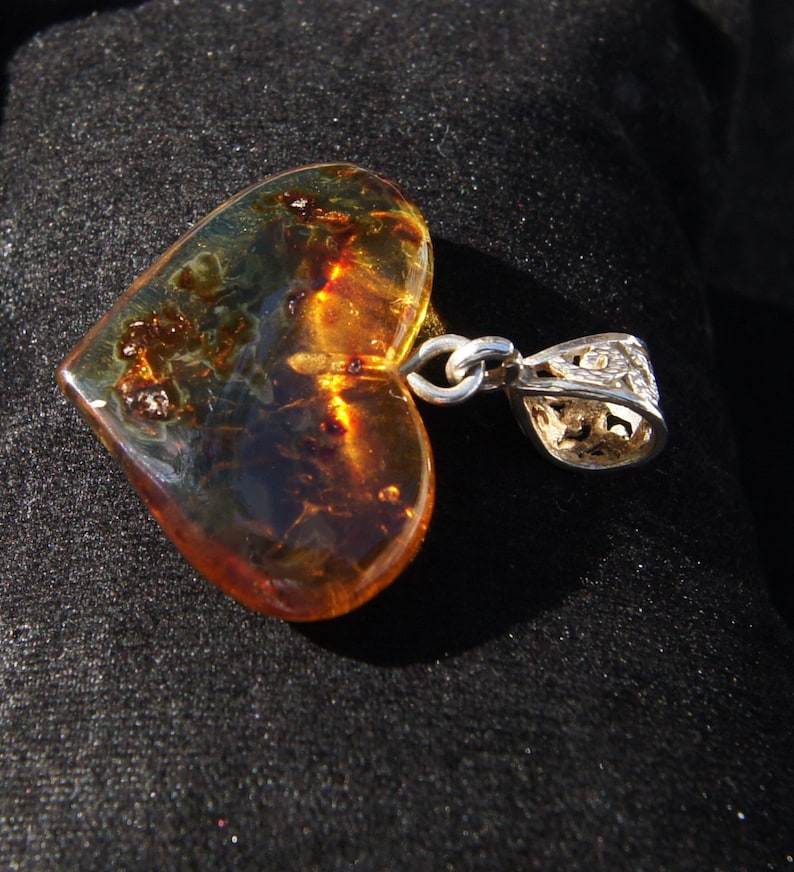 Original And Genuine Dominican Heart Shape Red And Bluish Amber .925 Amber Pendant Sterling Silver Reversible Pendant Jewelry