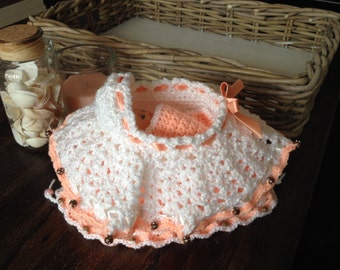 Crochet pattern vintage cradle in bag