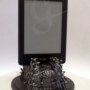 iron throne Game Of Throne universal phone Docking Station perfect gift. image 6