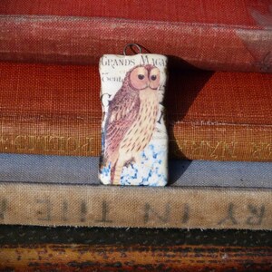 Handmade ceramic pendant: illustration of a vintage owl. image 2