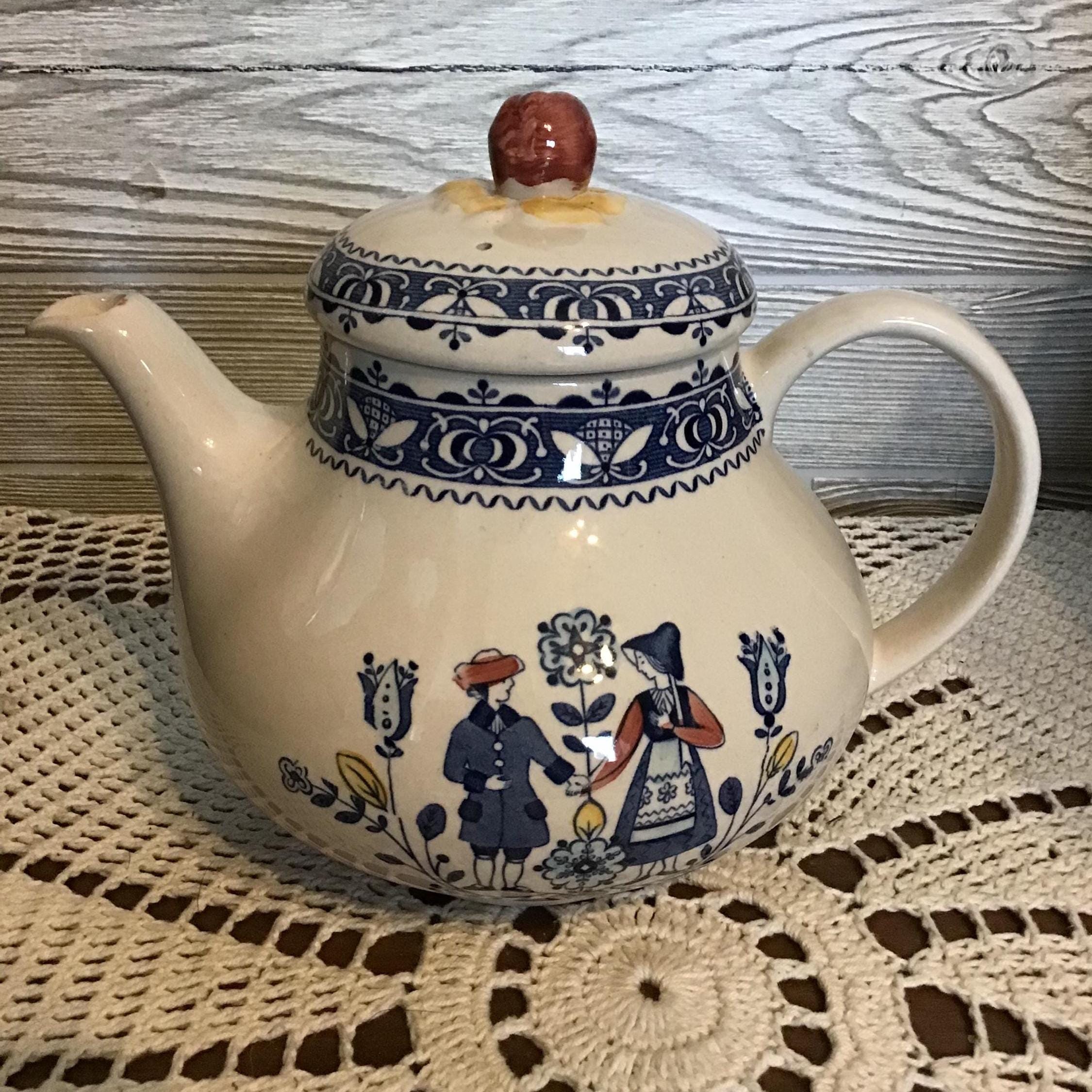 Hearts & Flowers by Johnson Brothers,tea Pot, Vintage Old Granite