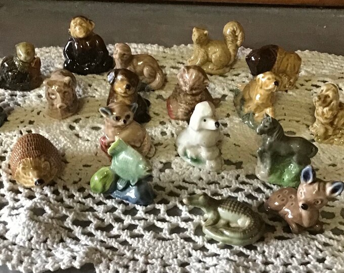 Vintage Red Rose,tetley Tea Figures. Wade Promotional Pieces. Etsy