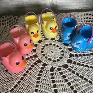 Vintage Plastic blow mold mini Easter baskets with handles, vintage bunny/chicken/duck candy holders,