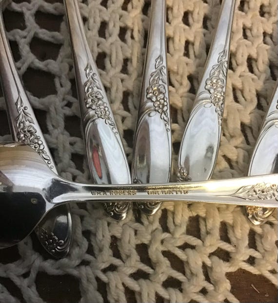 Vintage Ribbon Rose Demitasse Spoons,set of 8, Wm A Rogers, Oneida