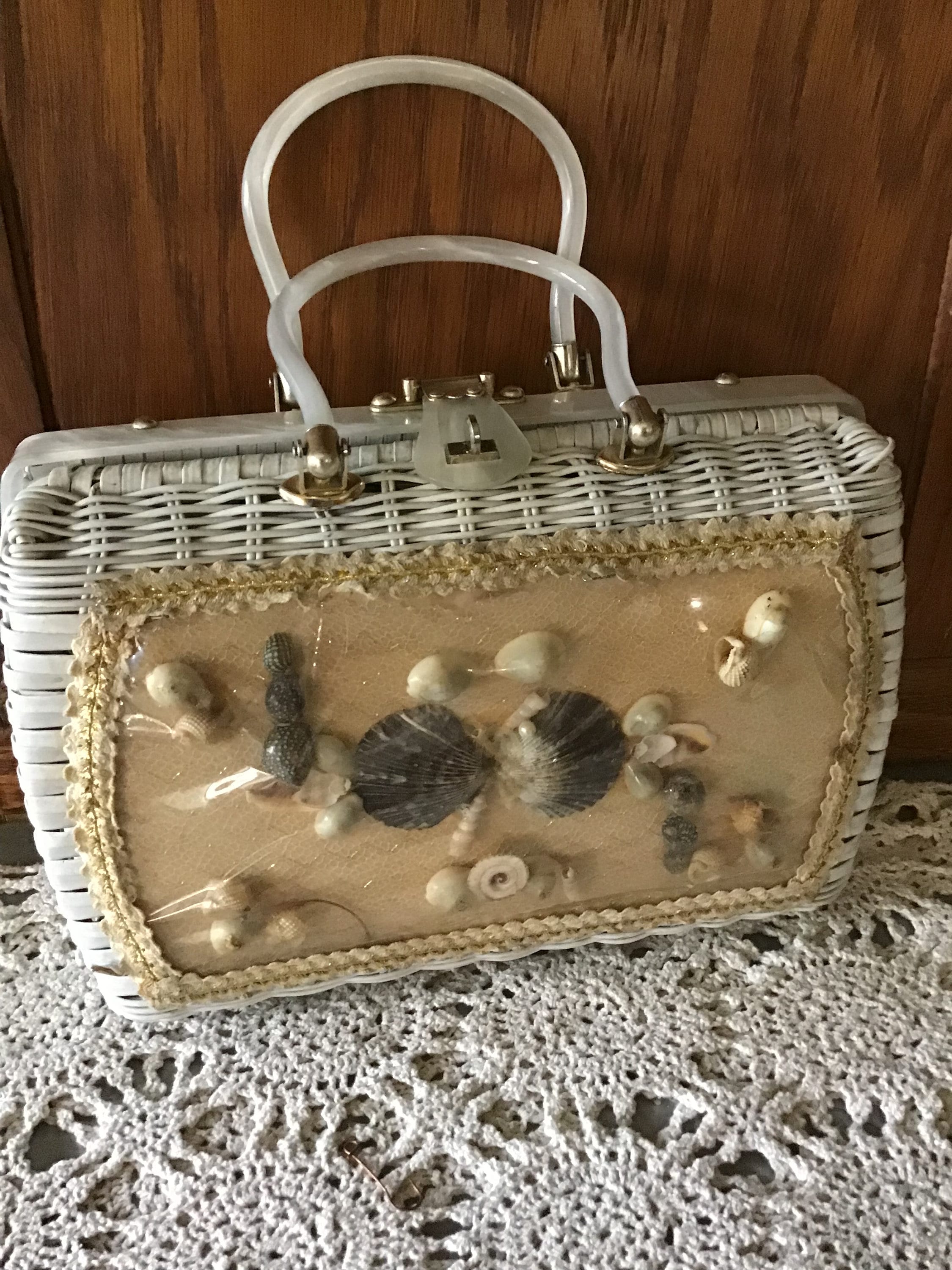 Shell purse - Wikipedia