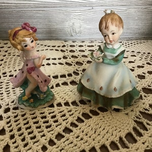 Lefton Girl Figurine,set of 2 Lefton girls