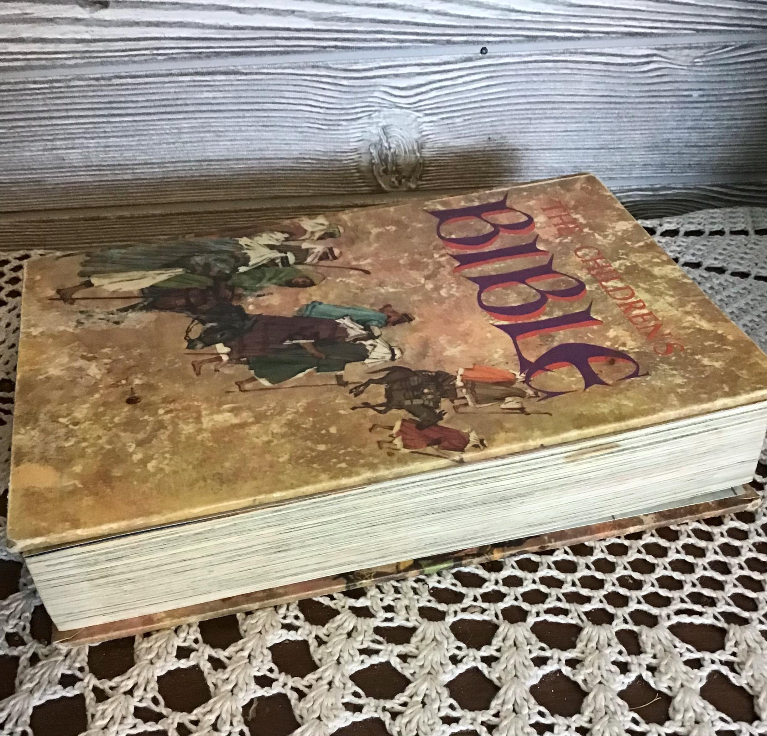 アンティーク!THE CHILDREN'S BIBLE Vintage Children's Bible, Illustrated Biblical Stories, 1965