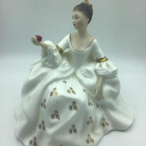 Royal Doulton My Love, Bone China Figurine, Porcelain Lady Figurine, Made in England,Collectible figure, Royal Doulton,gold Leaf