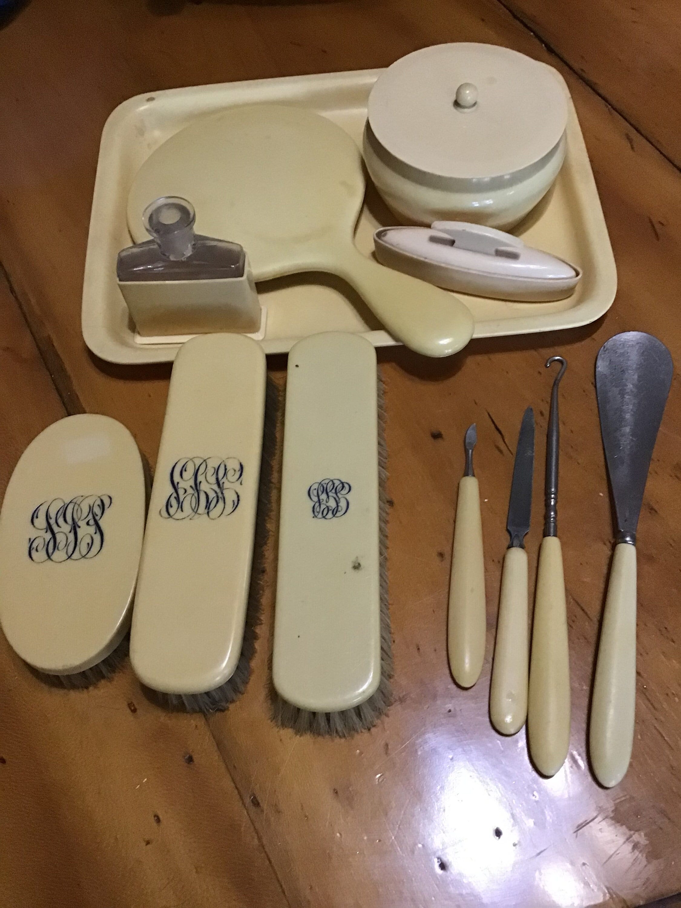 Ivory Dresser Set - Etsy Canada Ivory Dresser Set - Etsy Canada