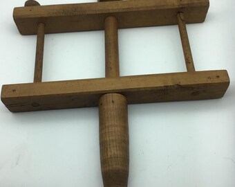 Primitive Antique Wool Winder, hand held wooden wool winder,knitting tool,weaver accessories, wall art,Cottage decor