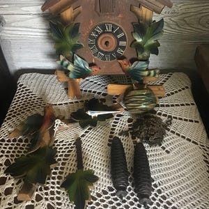 Vintage Cuckoo Clock for parts or repair, German Cuckoo clock, Black Forest, moving birds,