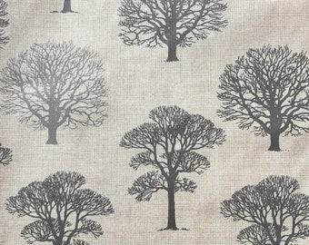 852. GREY TREES tkanina 100% bawełna, cena za 1/2 metra