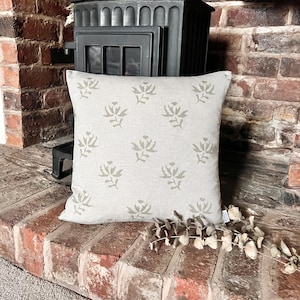 1633. SASKIA Soft green Block print Linen Look 100% Cotton Cushion Cover