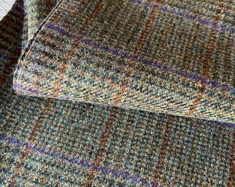 1332. Green check Tweed Fabric - 100% Wool. Price per 1/2 metre, 140cm wide