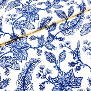 1135.Blue floral print 100% Cotton Fabric,Double width, 280cm wide