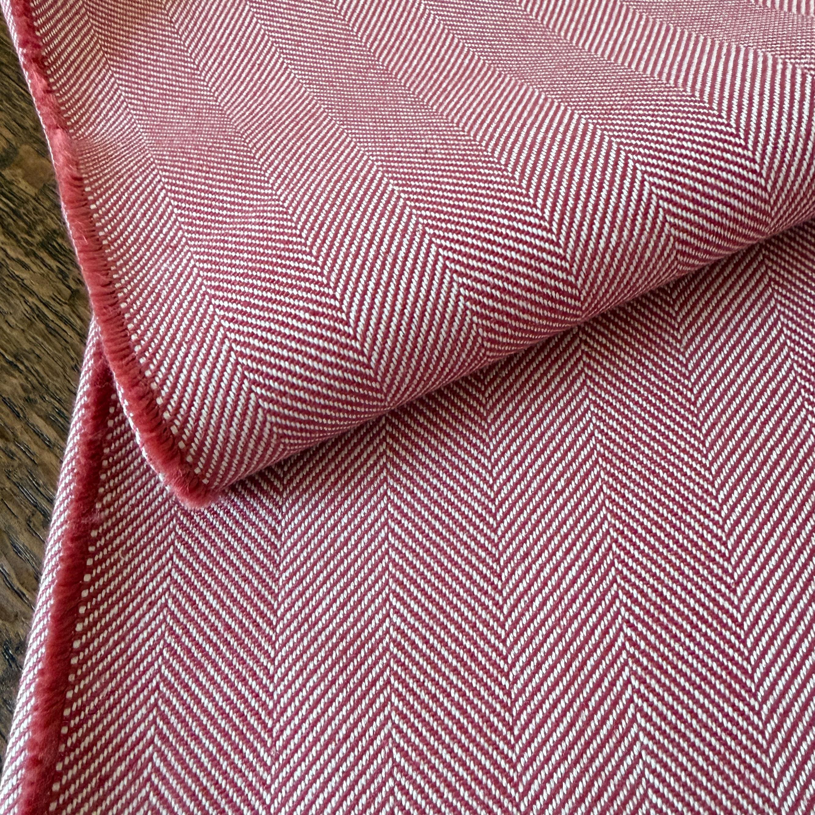 1751. Red Herringbone Linen Cotton Blend Fabric, 134 Cm Wide  display picture 1