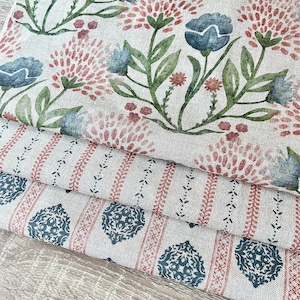 Collection indigo/corail, tissu 100 % coton. 136 cm de large, prix par 1/2 mètre