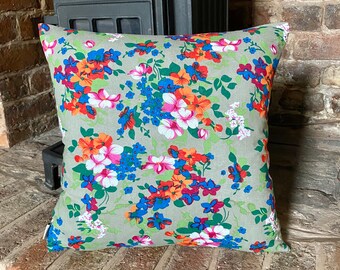 74. Handmade Flowers on Green LINEN Cotton Cushion Cover.Various sizes