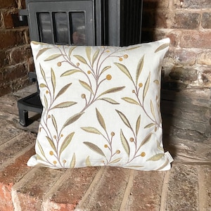 839. Handmade BERRIES AND LEAVES Jacquard Cushion Cover Various sizes