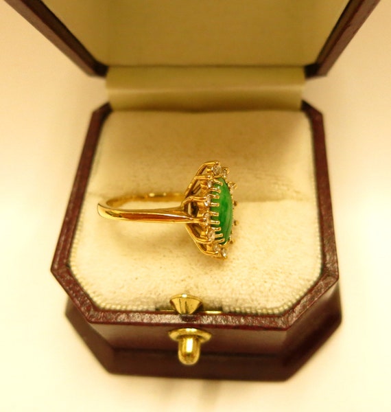ladies 18k apple green jade ring - image 3