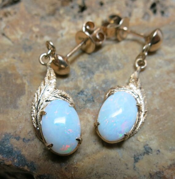 ladies fine estate opal dangle yellow gold 14k ea… - image 2