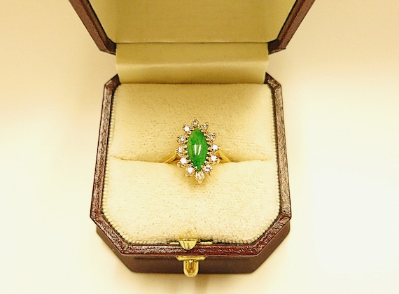 ladies 18k apple green jade ring - image 1
